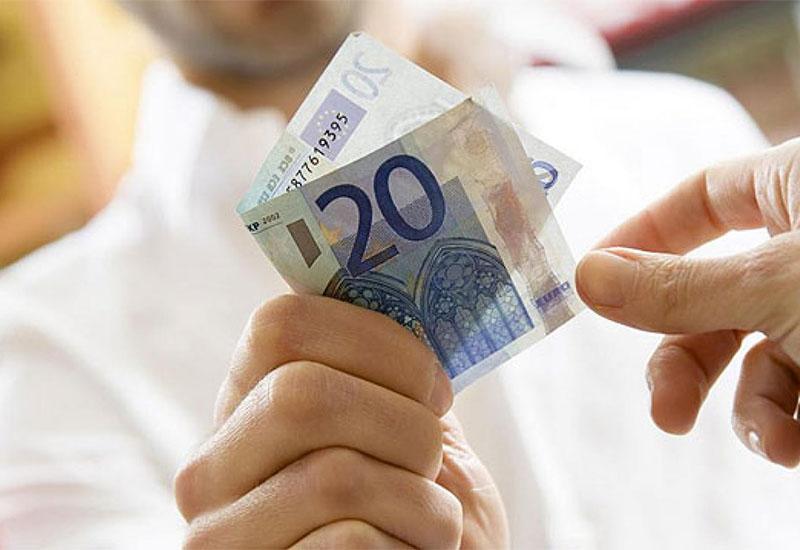 Korupcija  - Graničnom policajcu šest mjeseci zatvora zbog 20 eura